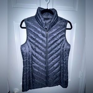 NWOT 32 Degrees Gray Puffer Vest